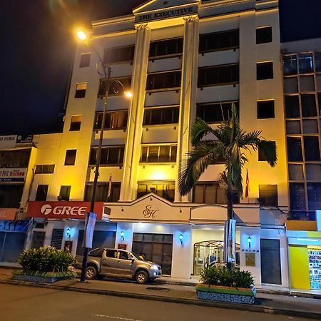 The Executive Hotel Lahad Datu Exterior foto